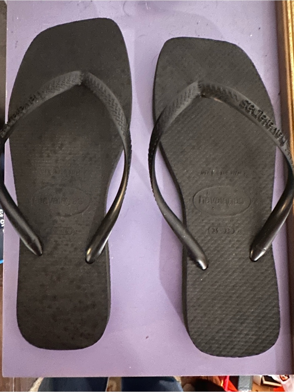 Havaianas Women’s Black Slim Square-Toe Flip Flops